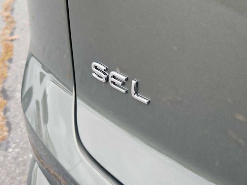 New 2026 Volkswagen Atlas Cross Sport SEL Premium R-Line image 5