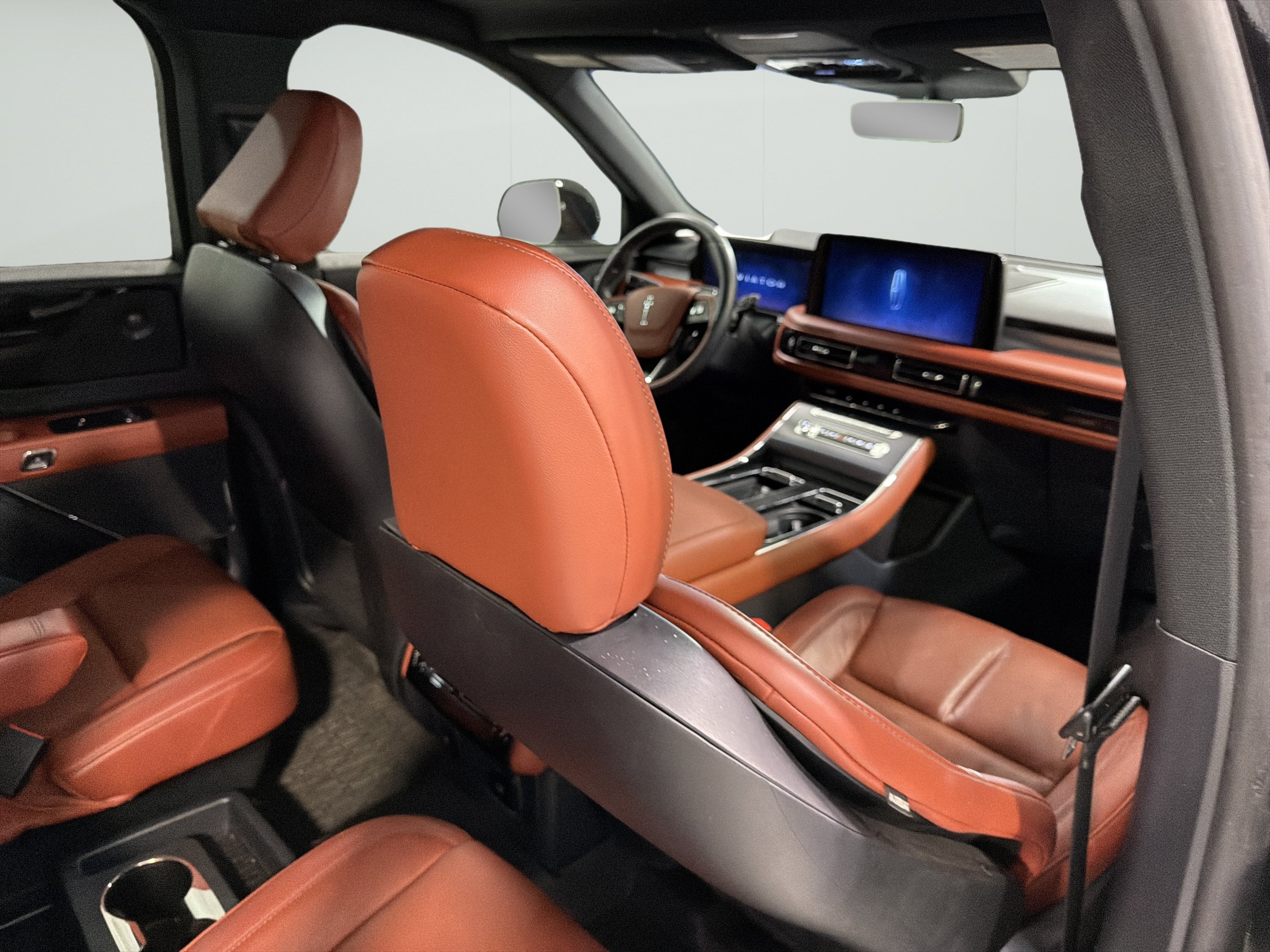 Used 2025 Lincoln Aviator Reserve w/ Jet Appearance Package RWD image 15
