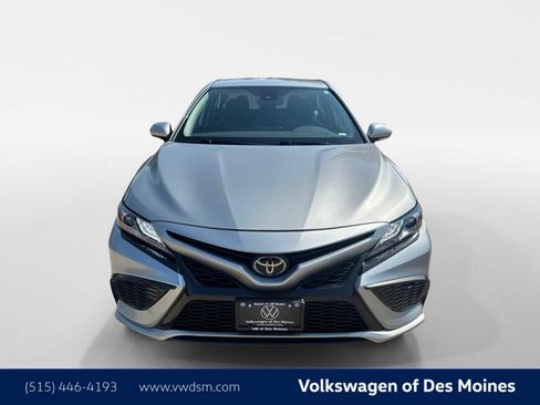 Used 2022 Toyota Camry XSE image 7