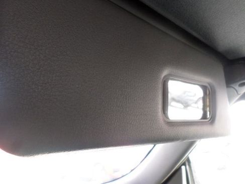 Used 2002 Ford Thunderbird image 17