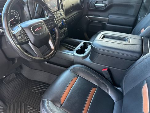 Used 2021 GMC Sierra 1500 AT4 w/ Off-Road Performance Package AWD/4WD image 5