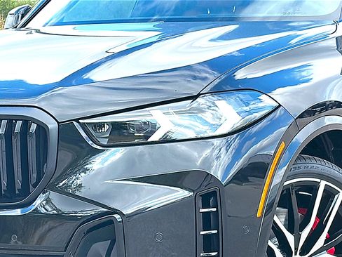 New 2026 BMW X5 xDrive40i w/ M Sport Package AWD/4WD image 4
