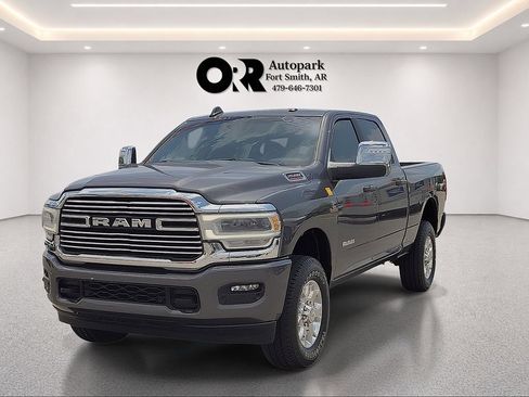 Used 2024 RAM 2500 Laramie w/ Safety Group AWD/4WD image 2