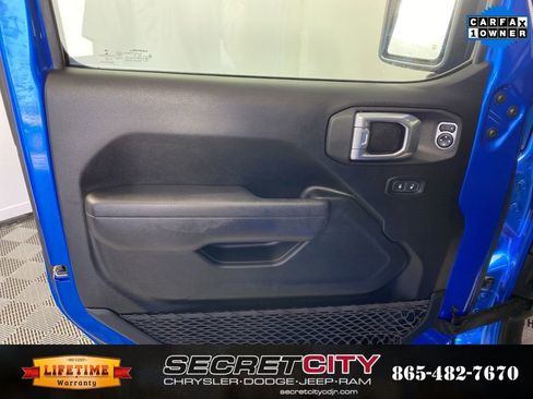 Used 2022 Jeep Wrangler Unlimited Sport w/ Sun And Sound Package image 12