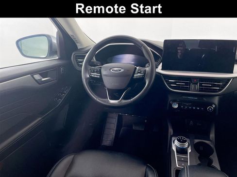 Used 2024 Ford Escape Platinum image 2