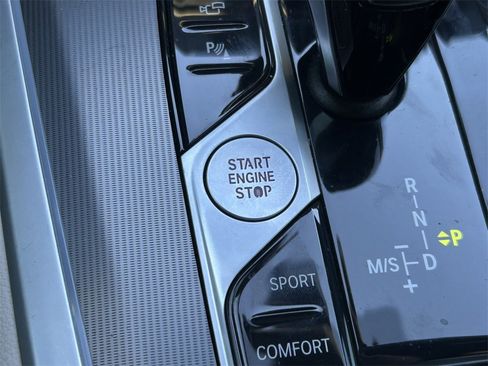 Used 2021 BMW X5 sDrive40i w/ M Sport Package image 31