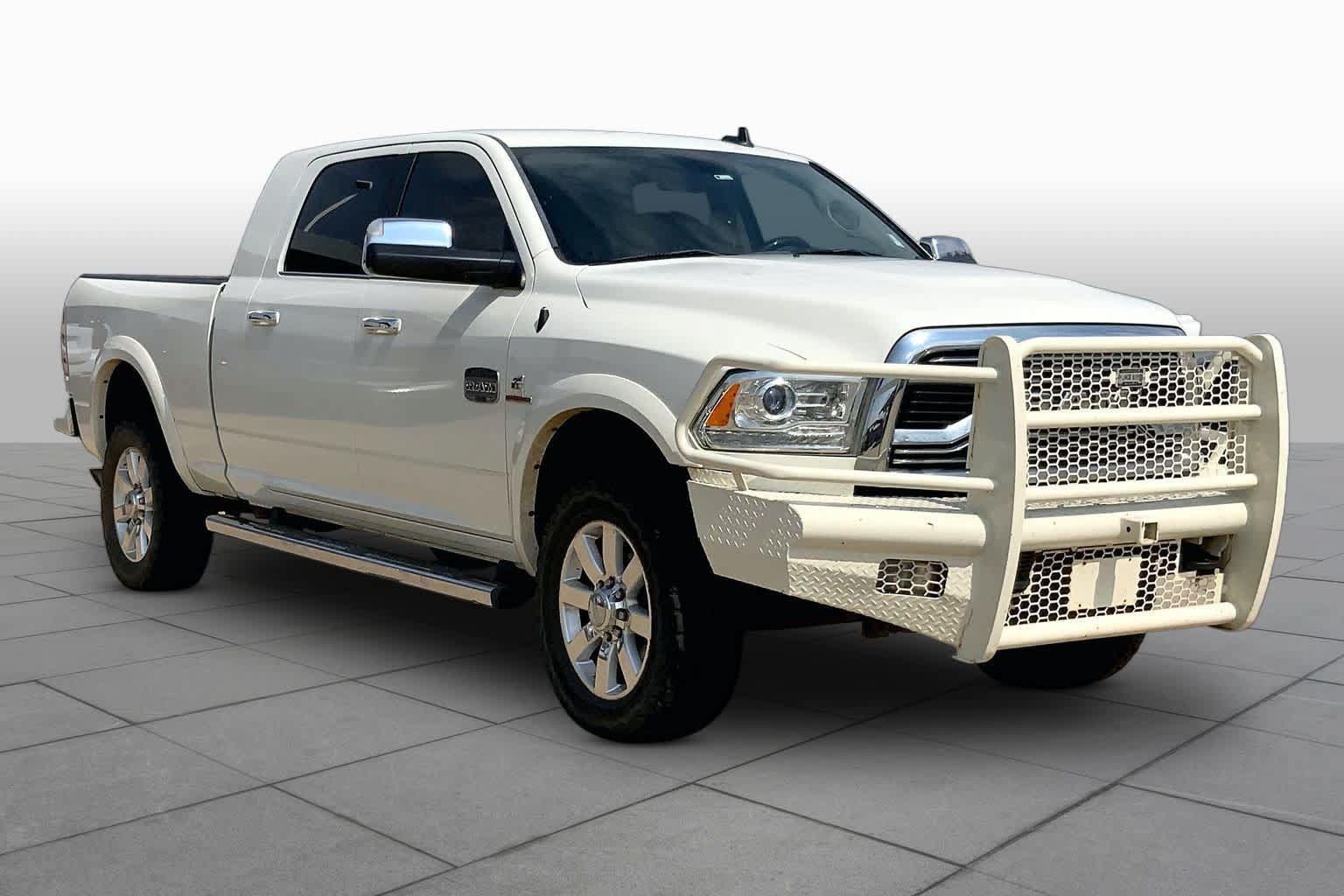 Used 2017 RAM 2500 Longhorn w/ Convenience Group AWD/4WD image 3