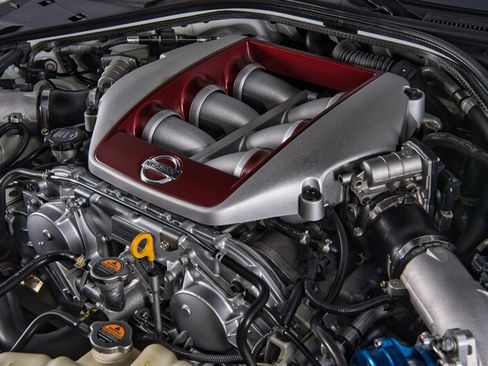 Used 2021 Nissan GT-R Premium image 44