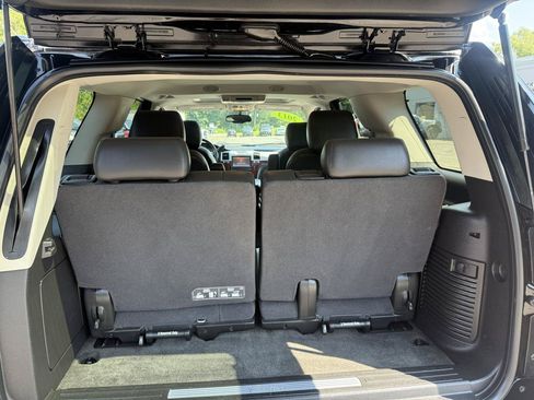 Used 2013 Cadillac Escalade Luxury AWD/4WD image 27