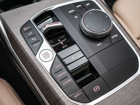 Used 2026 BMW 330i Sedan w/ Premium Package RWD image 20