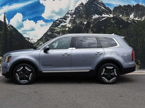 Used 2023 Kia Telluride S w/ S Sunroof Package AWD/4WD image 7