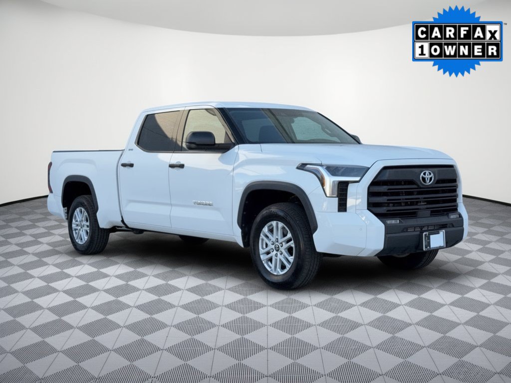 Used 2022 Toyota Tundra SR5 AWD/4WD image 7