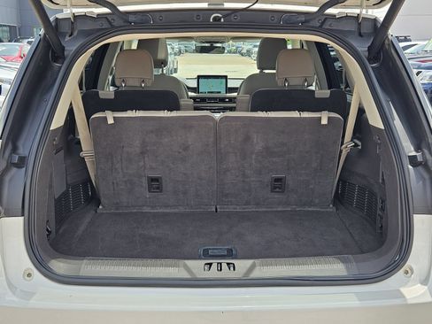 Used 2021 Lincoln Aviator Reserve w/ Elements Package Plus RWD image 19