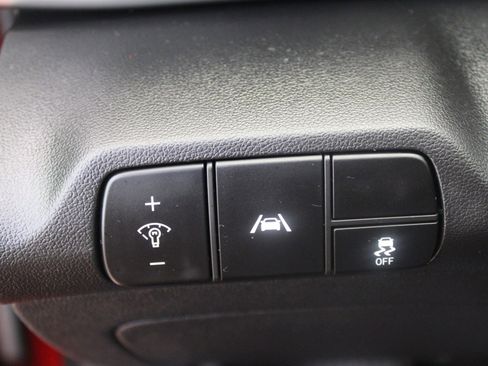 Used 2023 Hyundai Elantra SEL w/ Convenience Package image 29