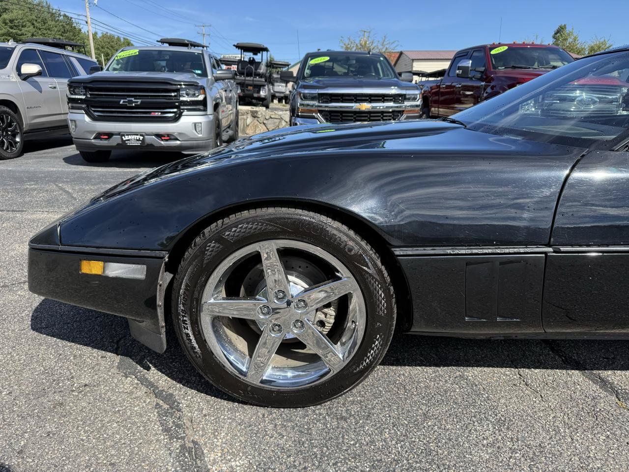 Used 1988 Chevrolet Corvette Coupe RWD image 5