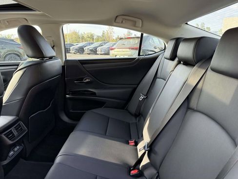Used 2023 Lexus ES 350 Premium w/ Premium Package image 17