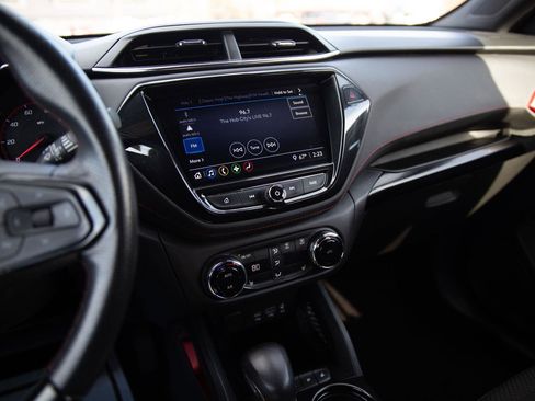 Used 2021 Chevrolet TrailBlazer RS w/ Convenience Package image 15