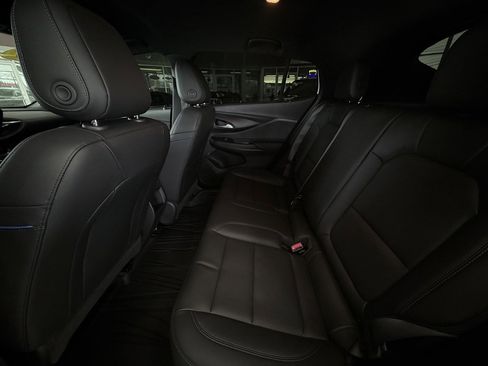 Used 2025 Buick Envista Sport Touring w/ Convenience I Package image 29