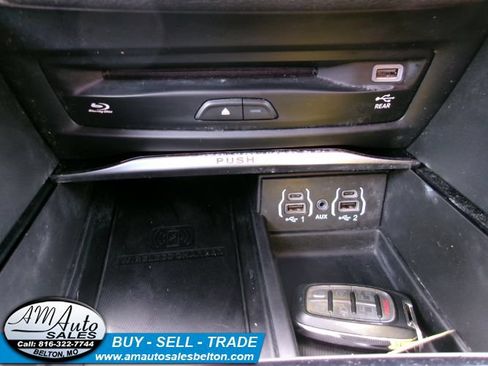 Used 2021 Chrysler Pacifica Pinnacle AWD/4WD image 14