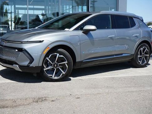 New 2025 Chevrolet Equinox EV LT image 4