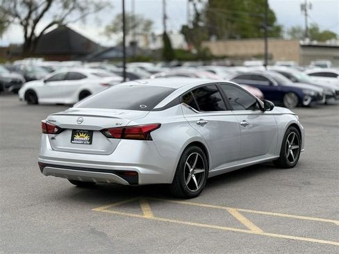 Used 2023 Nissan Altima 2.5 SV image 7