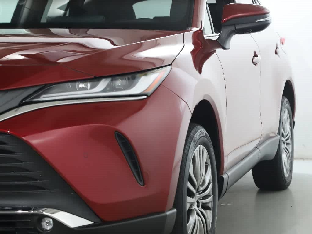Certified 2023 Toyota Venza Limited AWD/4WD image 4