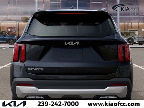 New 2026 Kia Sorento S image 13