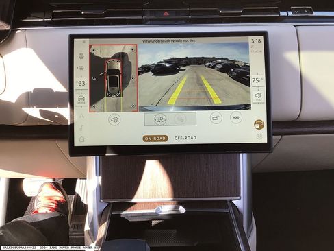 Used 2024 Land Rover Range Rover SE image 9