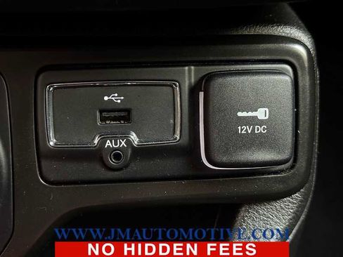 Used 2020 Jeep Renegade Trailhawk w/ Cold Weather Group image 39