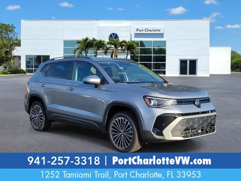 New 2026 Volkswagen Taos SE FWD image 1