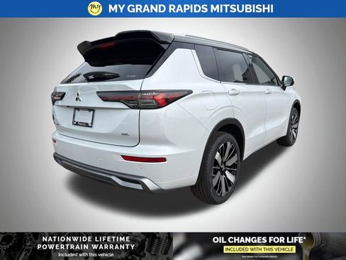 New 2026 Mitsubishi Outlander SEL AWD/4WD image 5