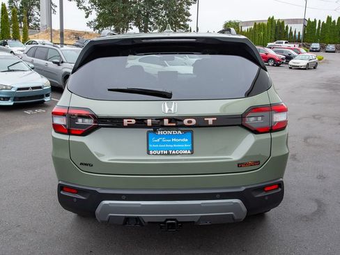 New 2026 Honda Pilot TrailSport image 7