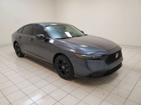 Certified 2025 Honda Accord SE image 25