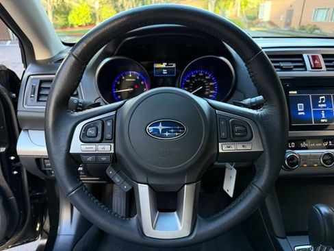 Used 2017 Subaru Outback 2.5i Premium image 15