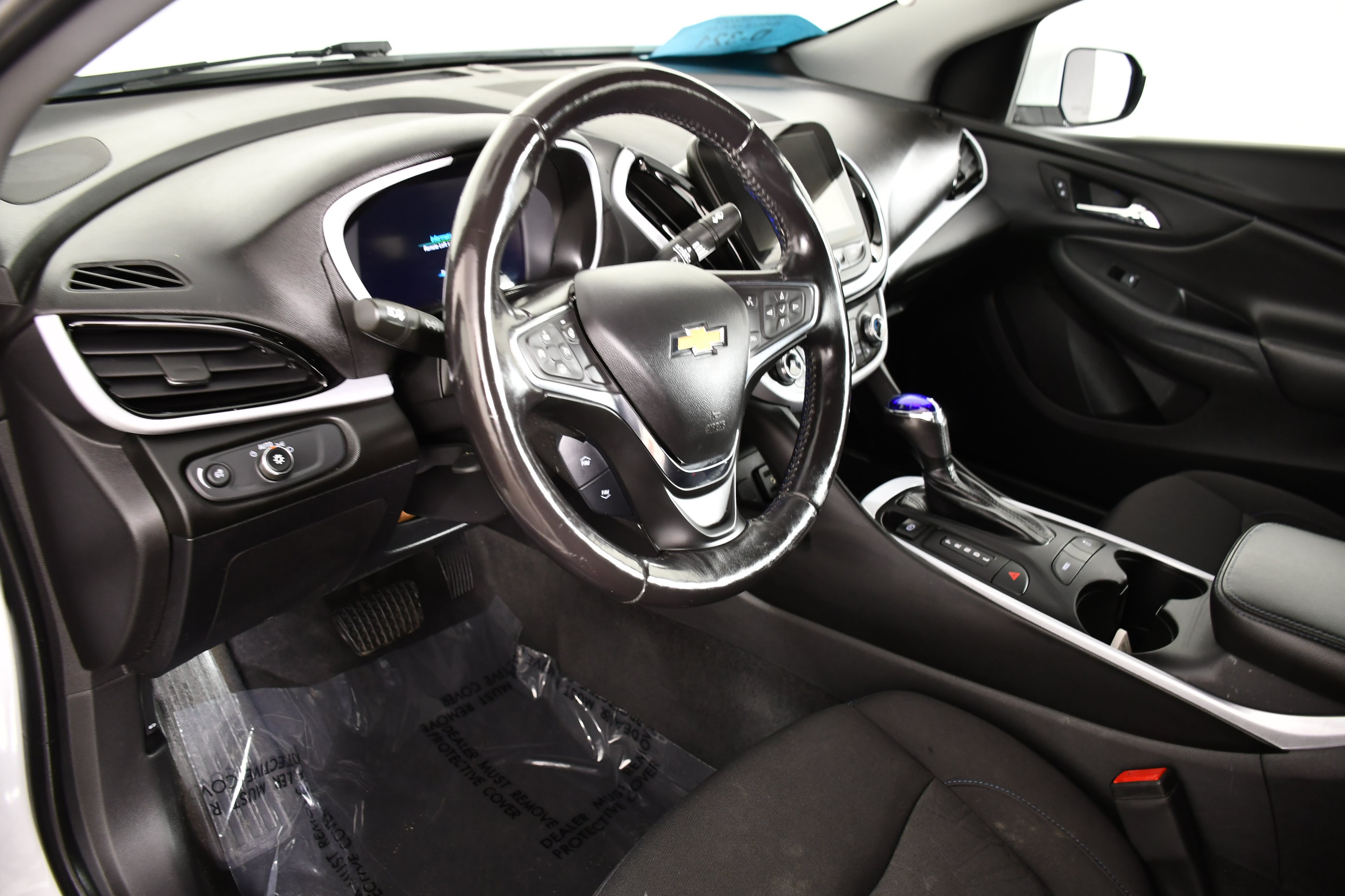 Used 2018 Chevrolet Volt LT w/ Comfort Package FWD image 34