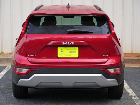 Used 2024 Kia Niro EX FWD image 48
