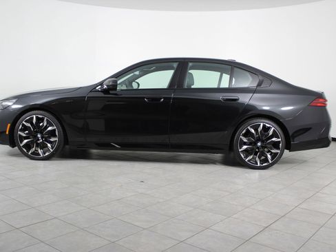 New 2026 BMW 540i xDrive w/ M Sport Package image 2