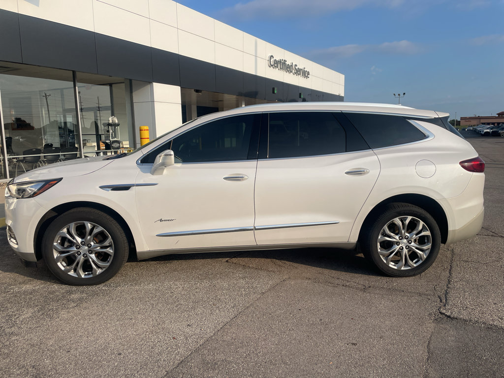 Used 2018 Buick Enclave Avenir w/ Avenir Technology Package AWD/4WD image 8