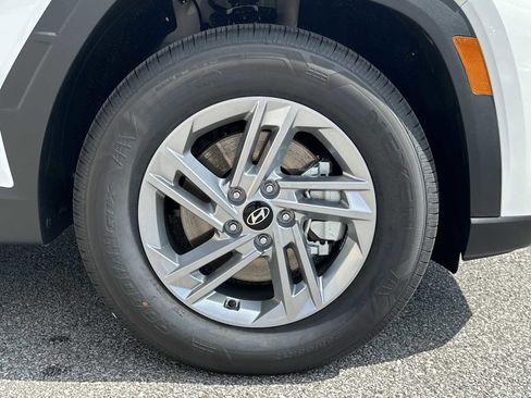 New 2026 Hyundai Tucson SE image 7