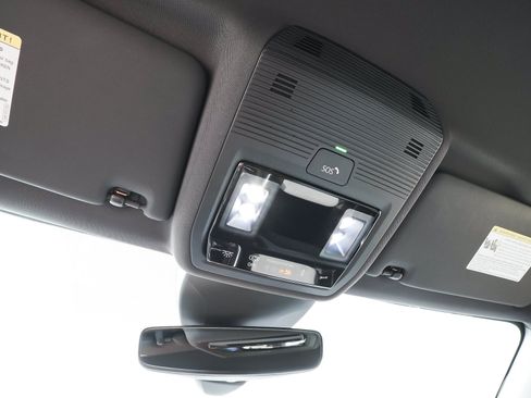 Used 2023 Volkswagen ID.4 Pro AWD/4WD image 30