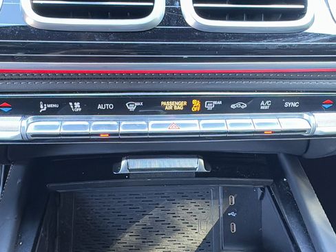 Used 2024 Mercedes-Benz GLE 53 AMG 4MATIC Coupe image 20