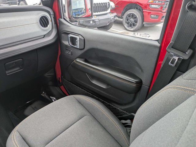 Certified 2026 Jeep Wrangler Unlimited Sahara AWD/4WD image 17