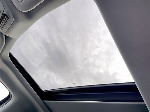 Used 2024 Ford F350 Lariat image 22