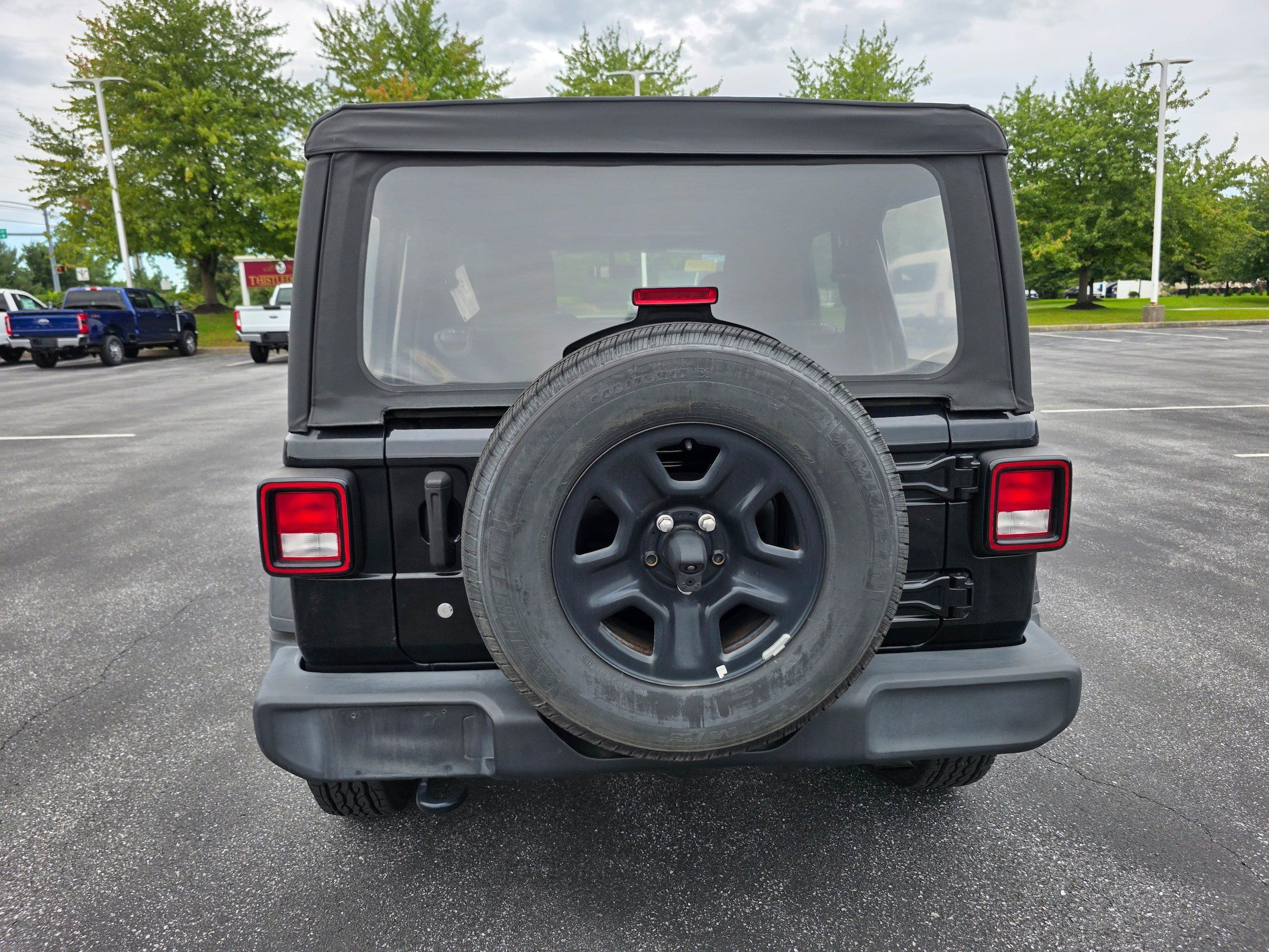 Used 2020 Jeep Wrangler Unlimited Sport AWD/4WD image 4