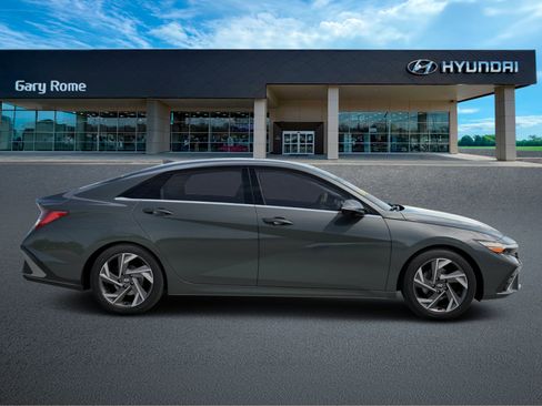 New 2026 Hyundai Elantra Limited FWD image 6