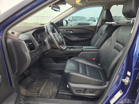 Used 2023 Nissan Rogue SL w/ SL Premium Package FWD image 9