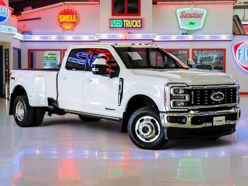 Used 2023 Ford F350 Lariat w/ Lariat Ultimate Package AWD/4WD image 1