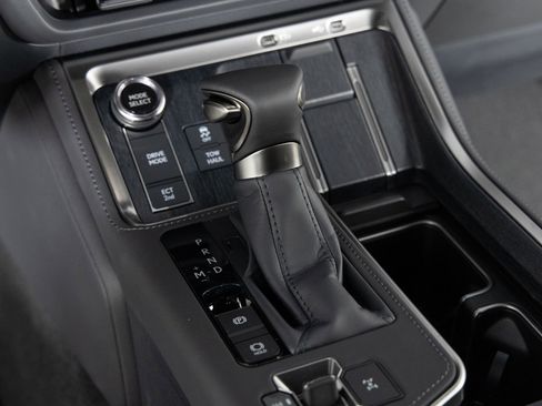 Used 2026 Lexus GX 550 w/ Cold Area Package image 29