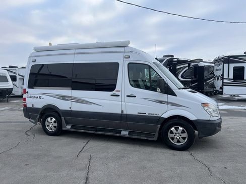 Used 2008 Dodge Sprinter 2500 w/ Trailer Tow Group image 55