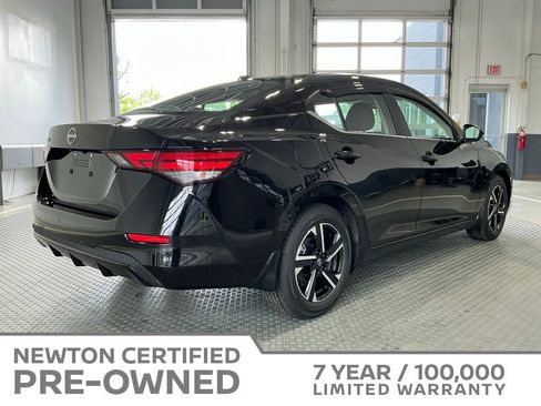 Used 2025 Nissan Sentra SV FWD image 10